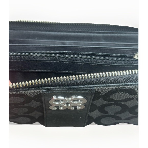 Coach Julia Black Signature Accordion Zip‎ Around Wallet 8x4 - Picture 5 of 8